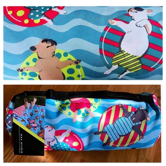 Max Studio Outdoor Picnic Blanket French Bulldogs - Picture 5 of 8